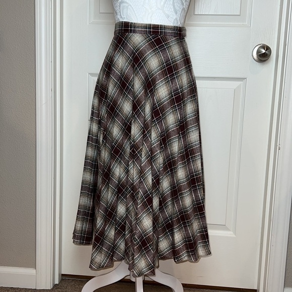 Vintage Casual Corner Brown Plaid Pleated Wool Blend Midi Skirt - Size 7/Small - Picture 5 of 11